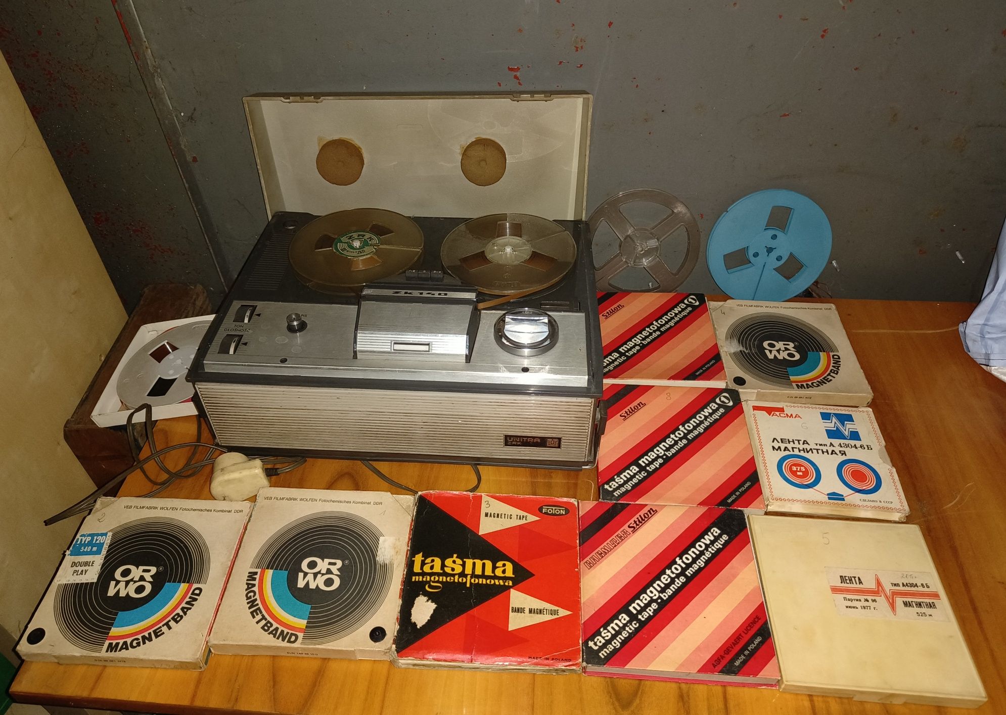 Magnetofon Szpulowy UNITRA ZK 140 + Taśmy Szpulowe Stilon PRL Vintage