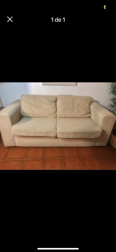 Sofa bege em bom estagi e com pouco uso. Vendo porque precisei comprar