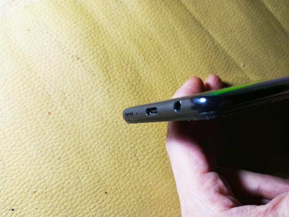 Samsung Galaxy A40 (a-405)