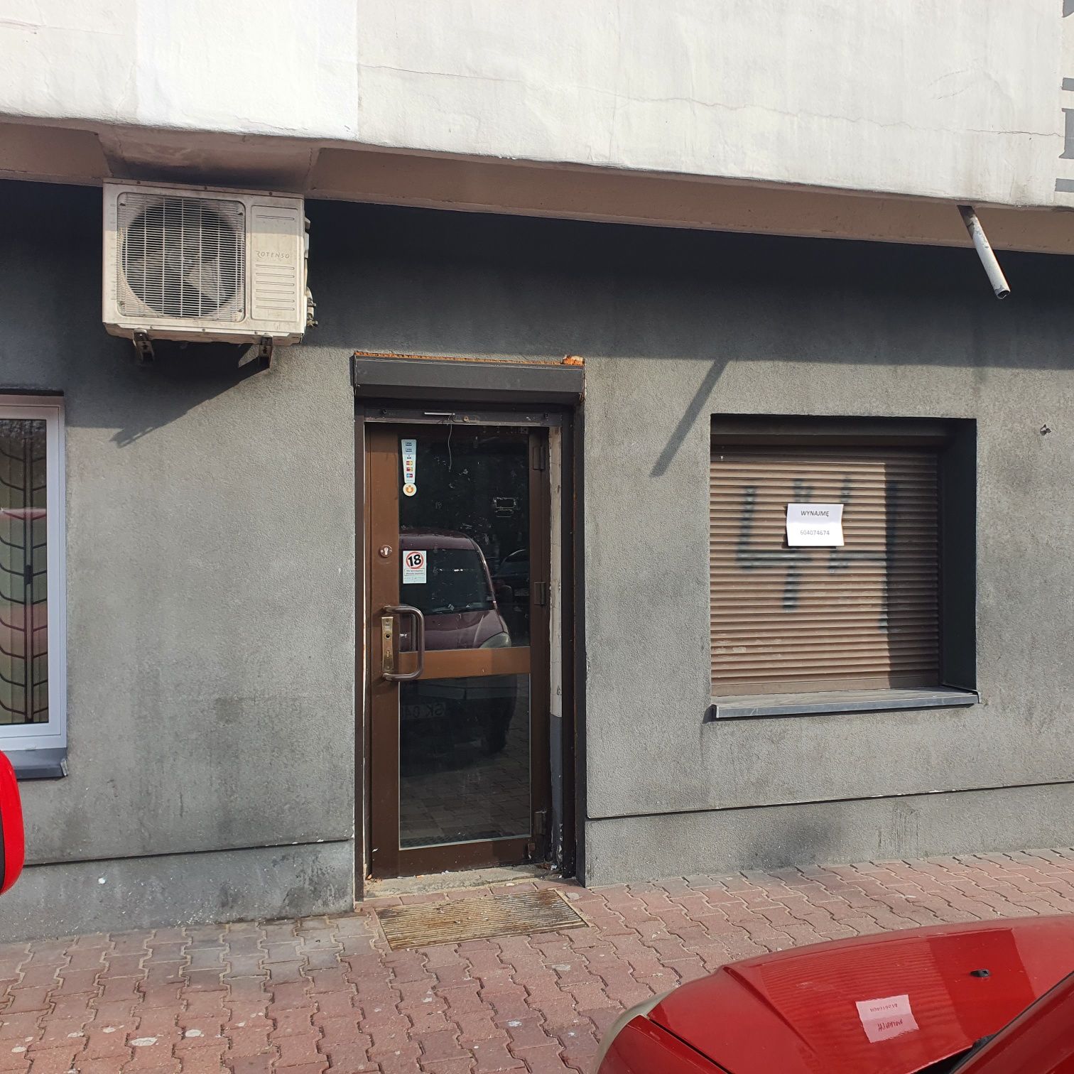 Wynajmę lokal nadający się na biuro, sklep, gabinet