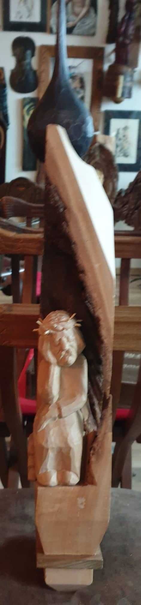 kapliczka drewno rzeźba Jezus Frasobliwy nowa lipa prezent Bieszczady