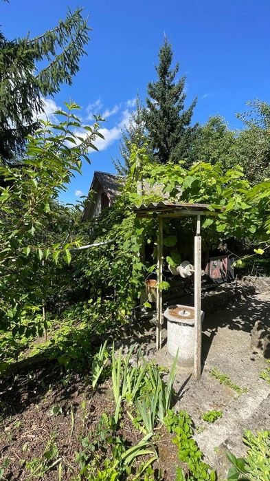 Продам дачний будинок