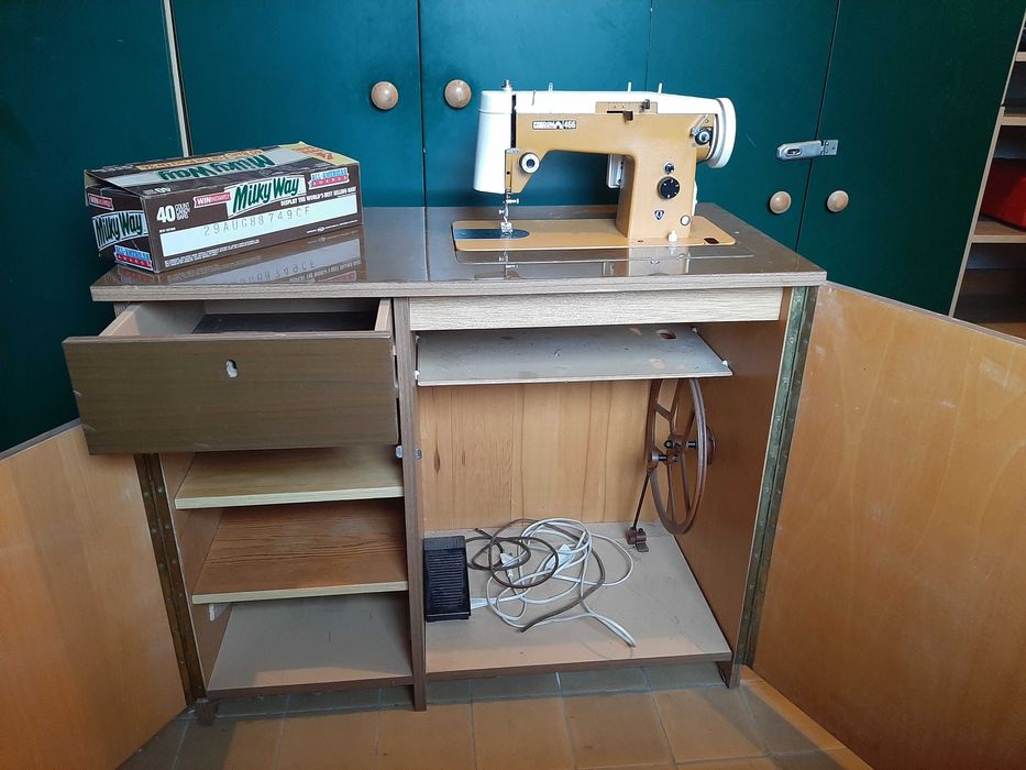 Maszyna z szafką na części PREDOM ŁUCZNIK