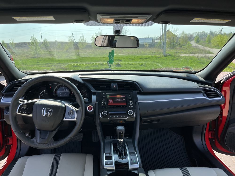 Honda Civic 2018. 2.0