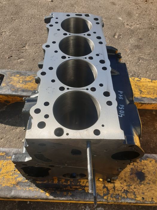 Блок циліндрів 2.5tdi 4d56 d4bh d4bf Mitsubishi Pajero L200 Galloper