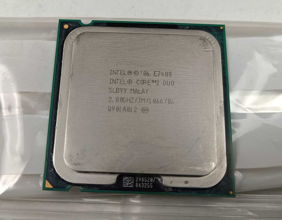 Memórias Crucial + processador Intel Core 2 Duo E7400