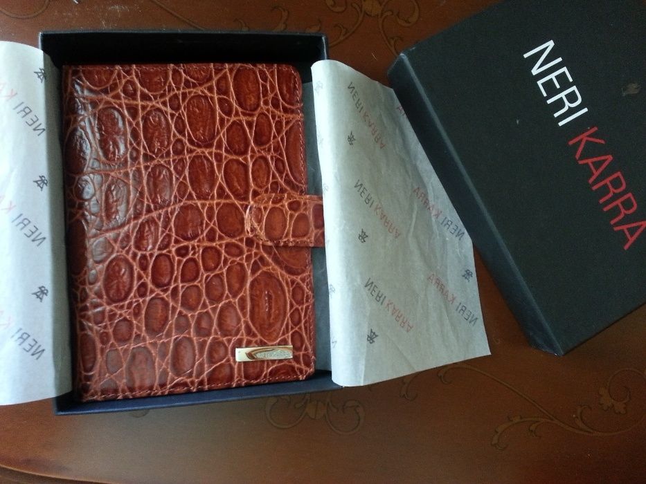 ВИЗИТНИЦА бренда Neri Karra из натуральной кожи - ДОСТОЙНЫЙ подарок !
