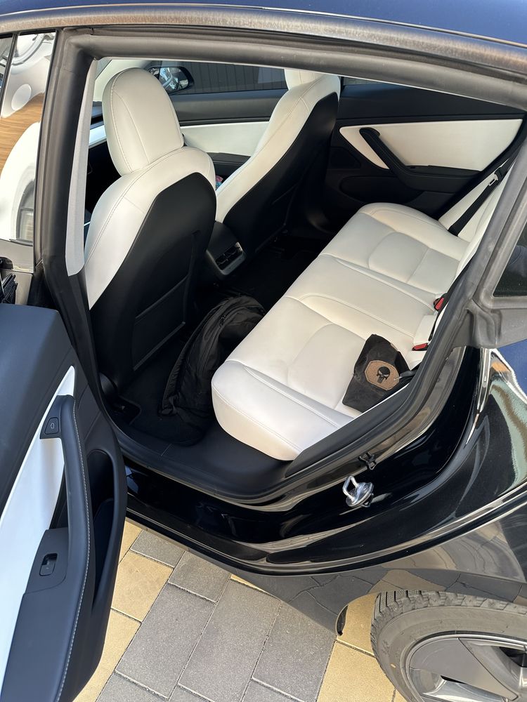 Tesla model 3 2021 82кВ