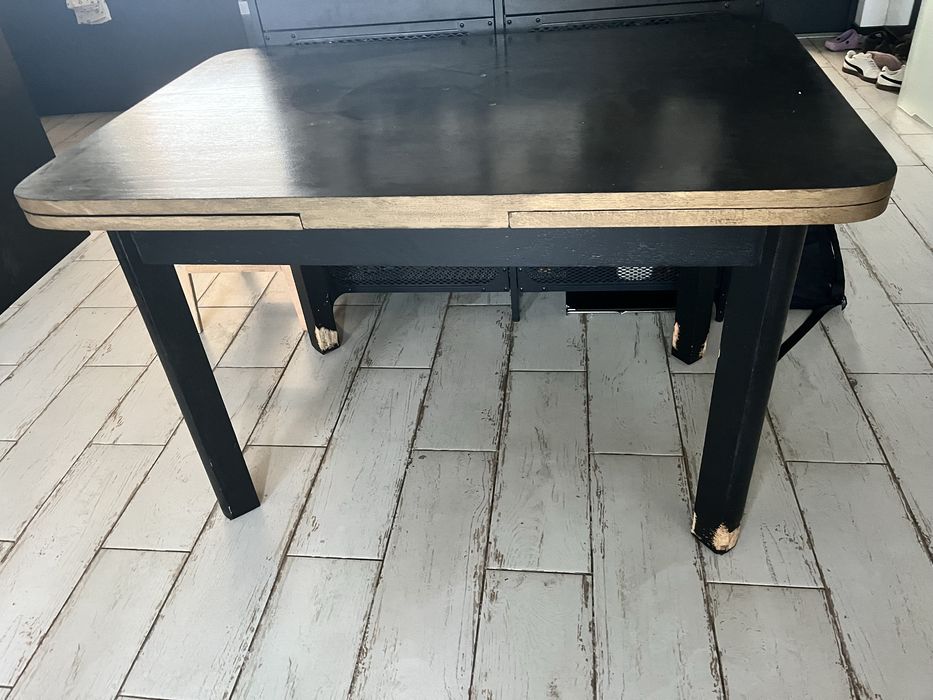 Rozkladany stol nogi uszkodzone - opatowiecka fabryka mebli