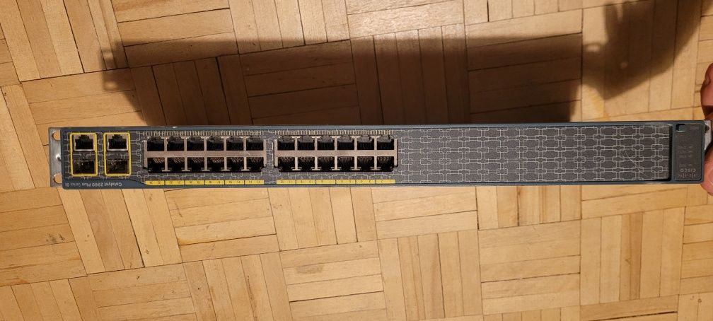 Cisco WS-C2960+24TC-S Switch