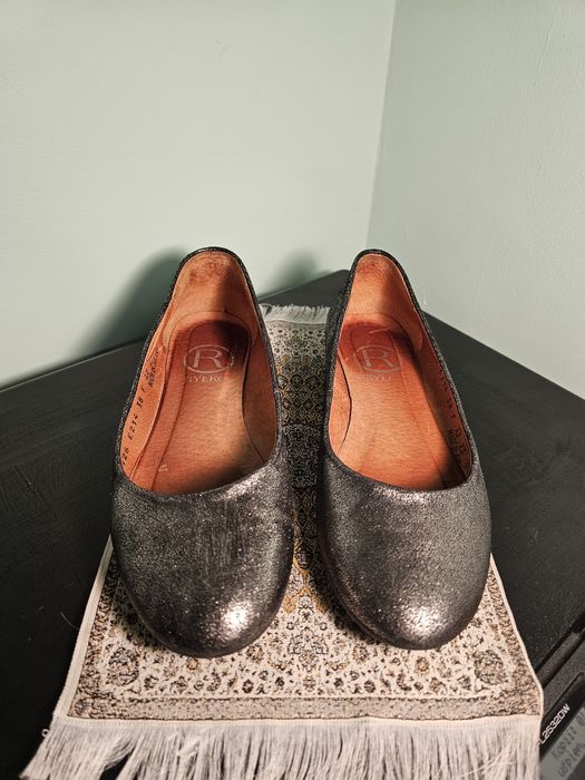 Brokatowe srebrne balerinki Ryłko 38