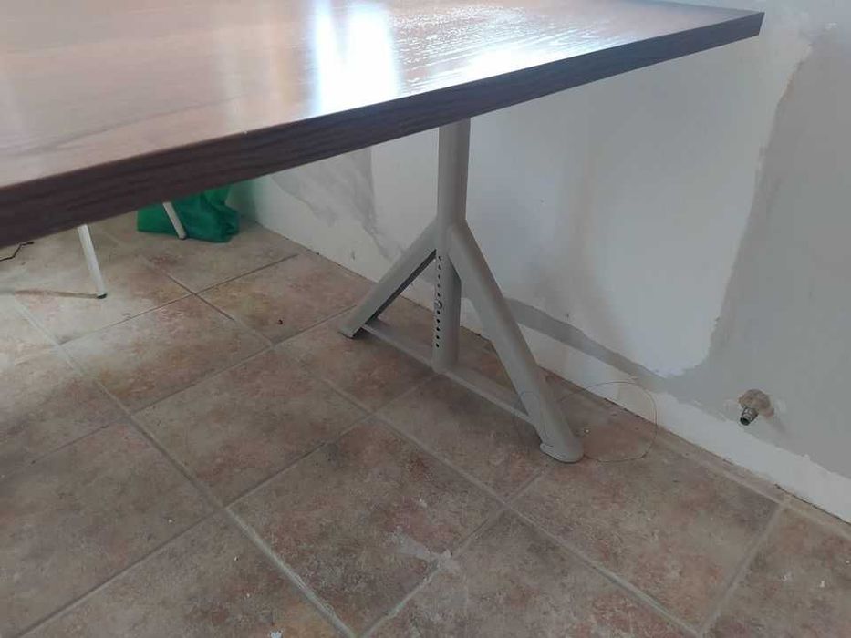 secretária grande como nova