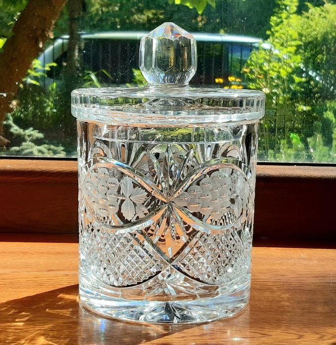 Bomboniera kryształowa zamykany słój na ciasteczka retro kryształy prl