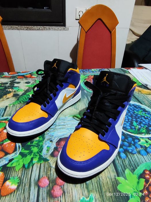 Sapatilhas Air Jordan 1 Mid Lakers Roxo Dark - tamanho 42