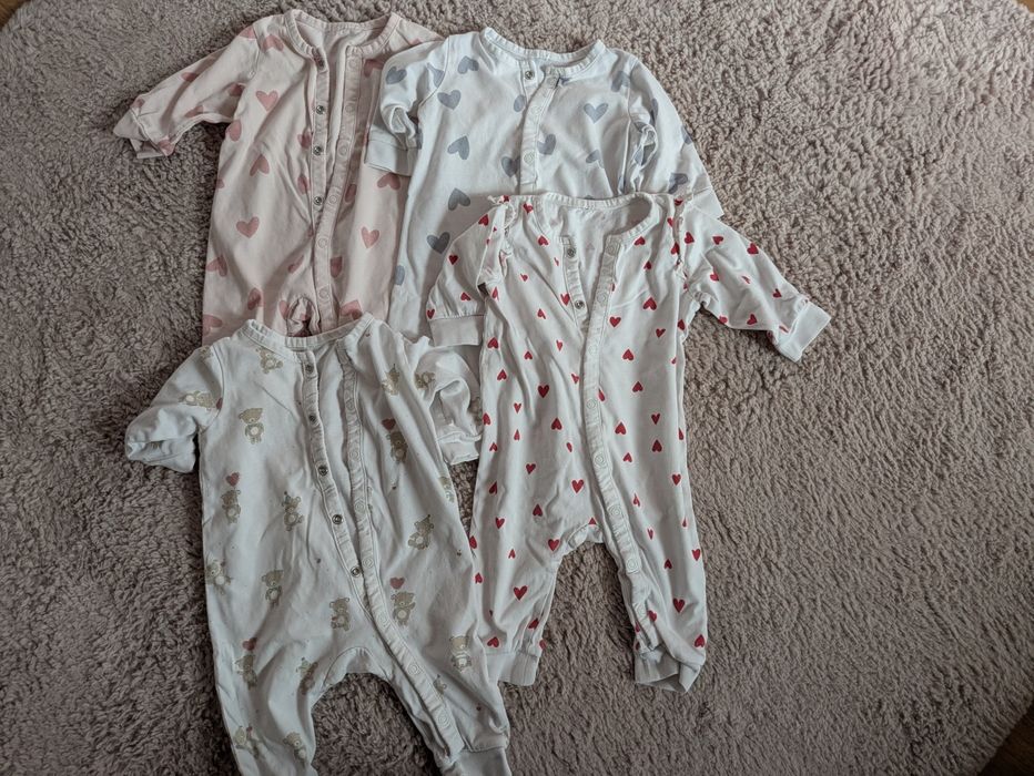 Mega paka ubrań dla dziewczynki rozm od 56 cm do 68 cm