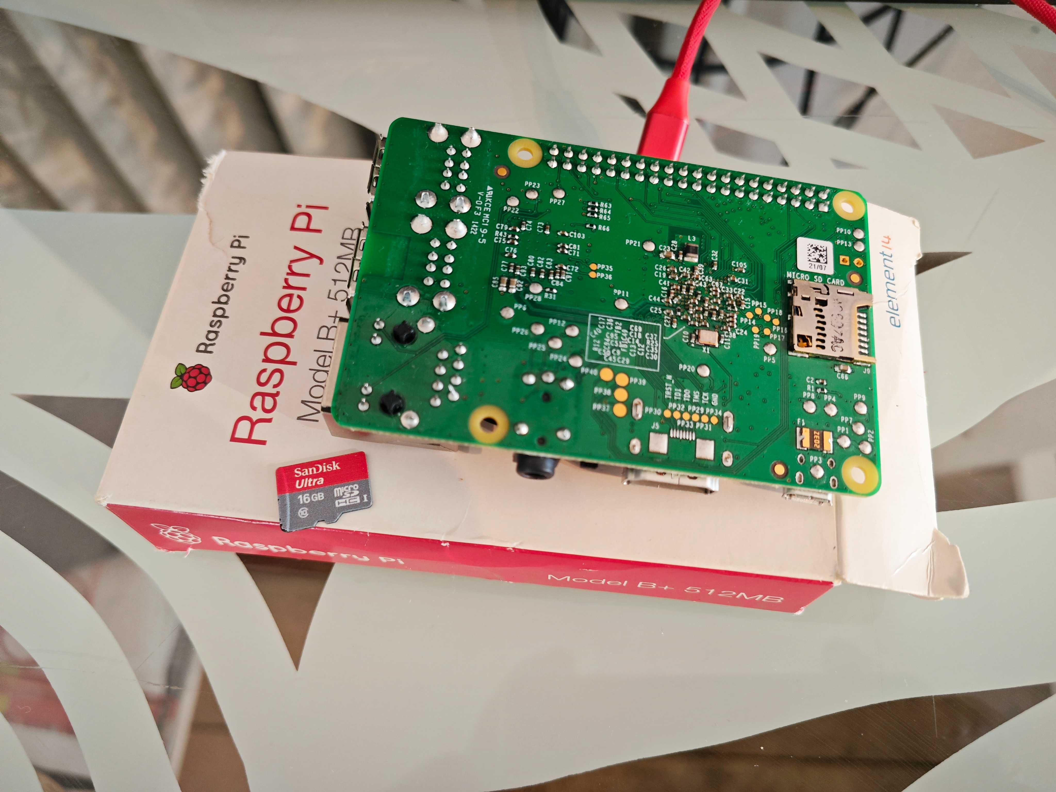 Raspberry Pi 1 Model B+ V1.2 + SD 16GB