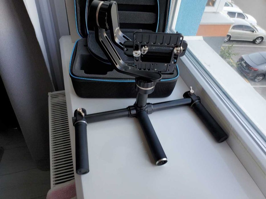 Электронный стабилизатор для беззеркальных камер Feiyu Tech MG V2