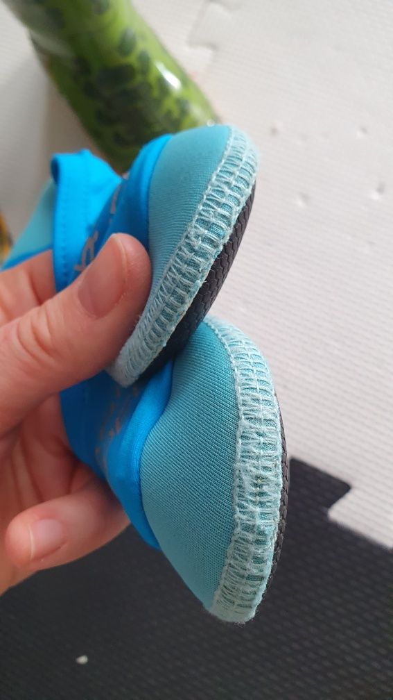 Skarptki, buty do wody, na plażę 22/23