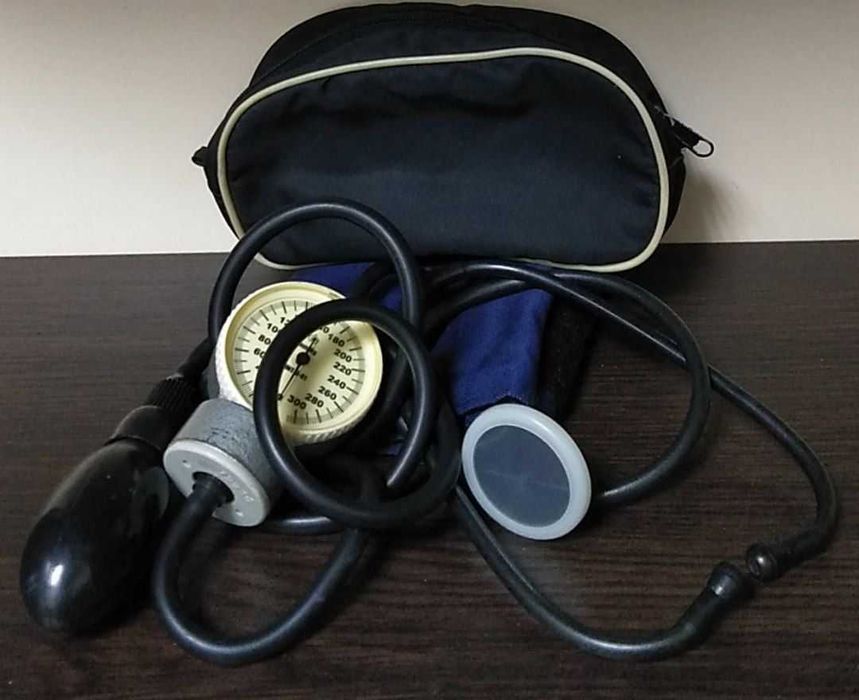 Тонометр механічний MMT-3-01 із стетоскопом