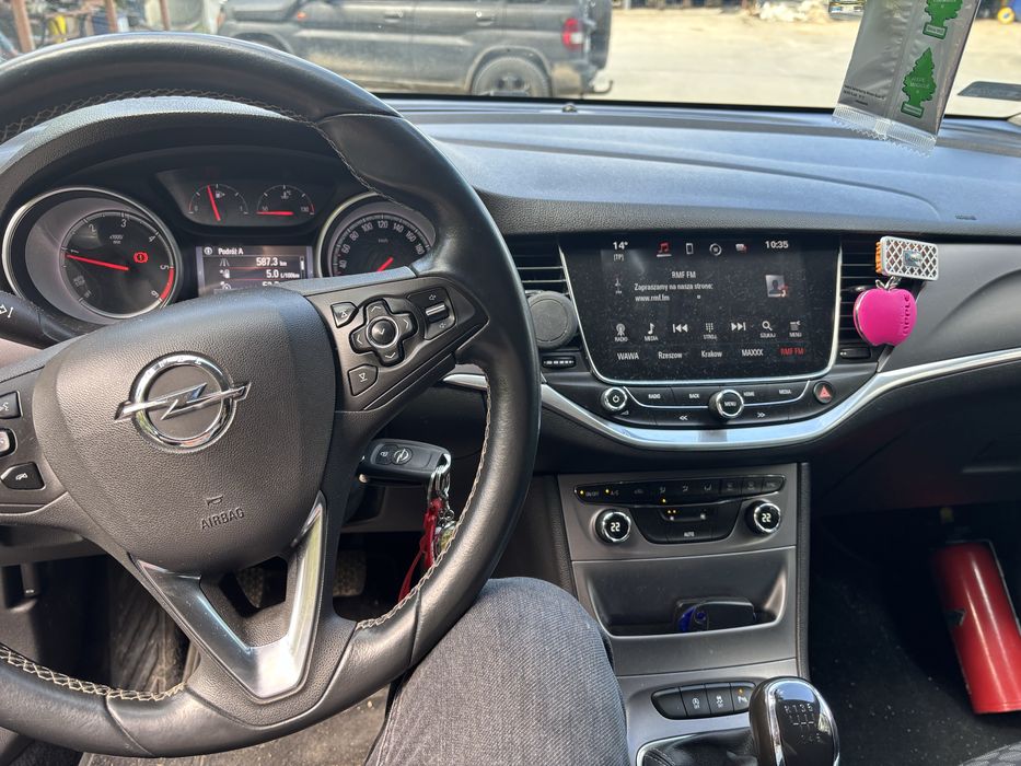 Opel Astra  1.6 hatchback