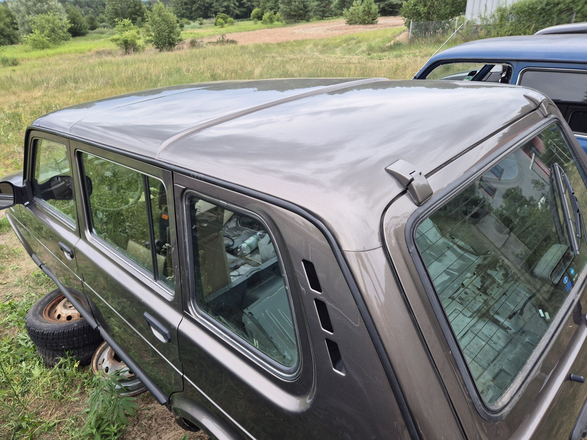 Lada 4x4 niva 2131 dach 5 drzwi