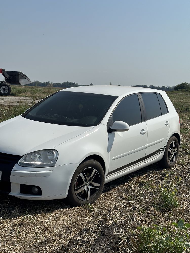 Гольф 5, в гарному стані