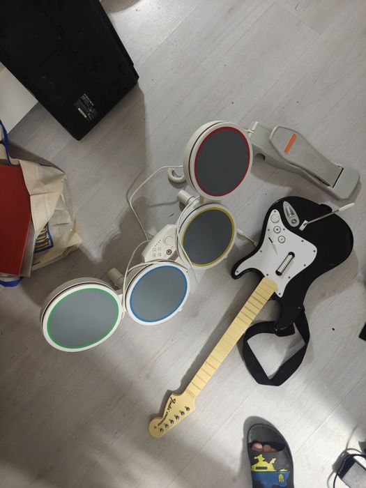 Rock Band комплект на фото