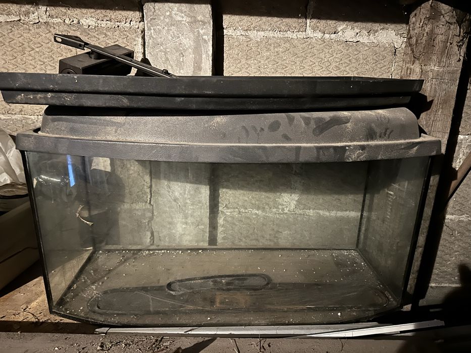 Akwarium półokrągłe