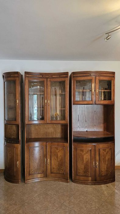 Móvel de sala em madeira maciça