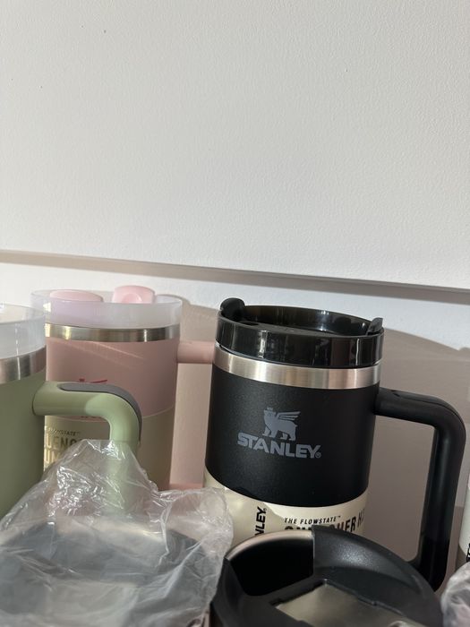 Copo stanley termico a partir de 30€ leia a descrição