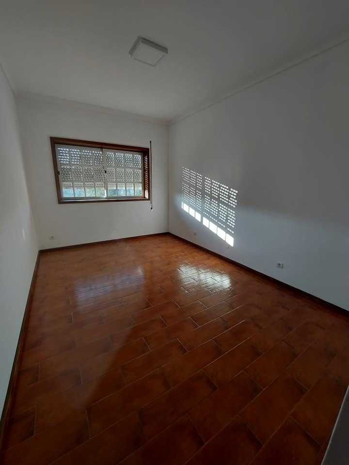 APARTAMENTO T3 com TERRAÇO Panorâmico – Último Andar com GARAGEM
