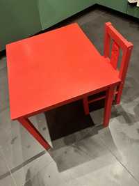 Stolik+ krzeselko IKEA w kolorze czerwonym