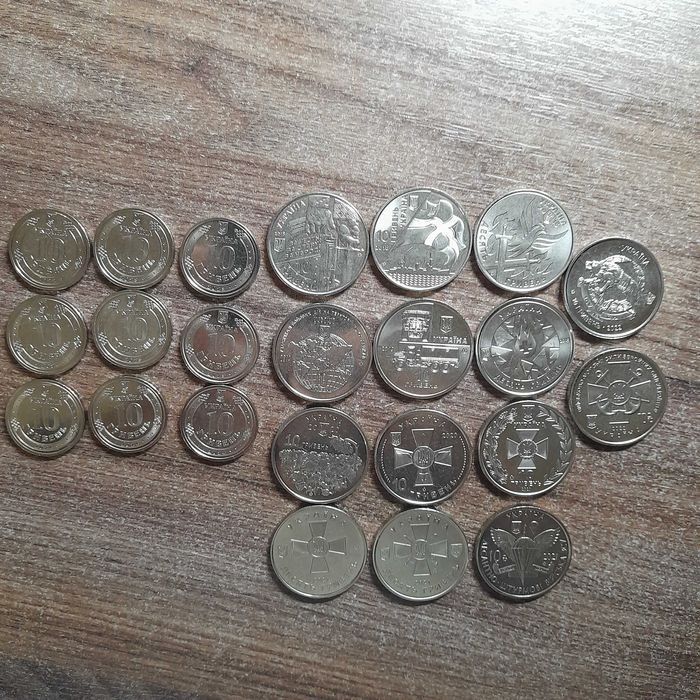 10 грн 2022-2025 років(11 монет ЗСУ)