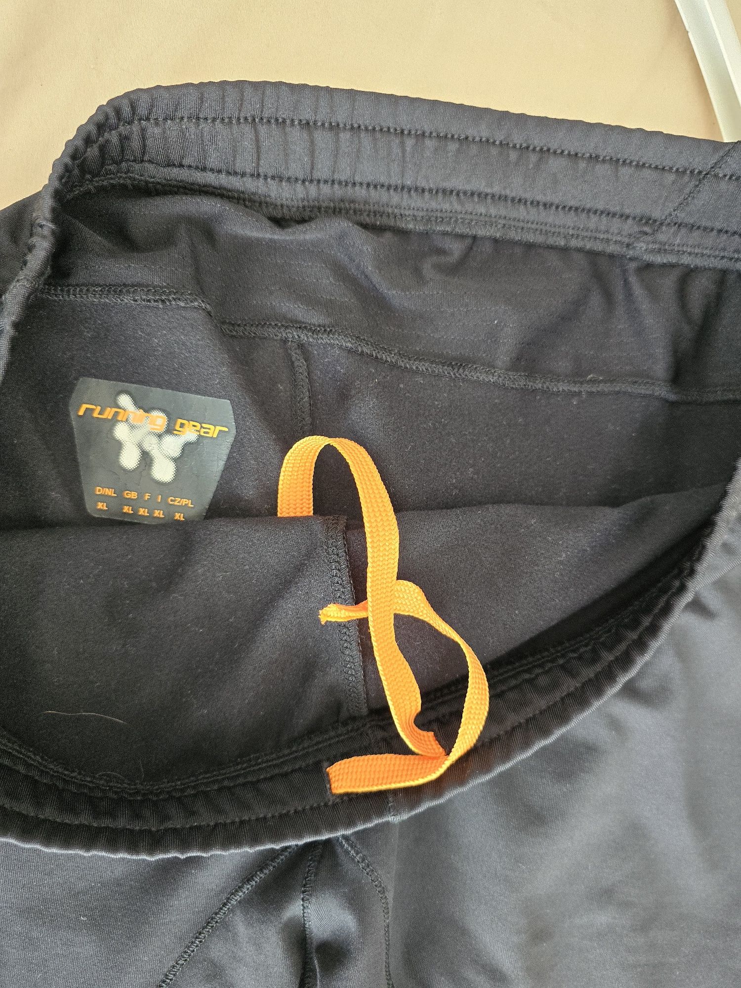 Spodnie sportowe do biegania legginsy rozmiar XL
