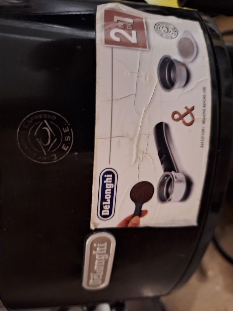 Кофеварка Delonghi