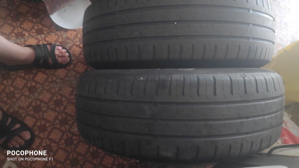 Vendo pneus continental