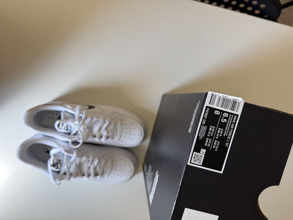 Nike Air Force 1 Low '07 Multi-Swoosh Orange rozmiar 39, wkładka 25 cm