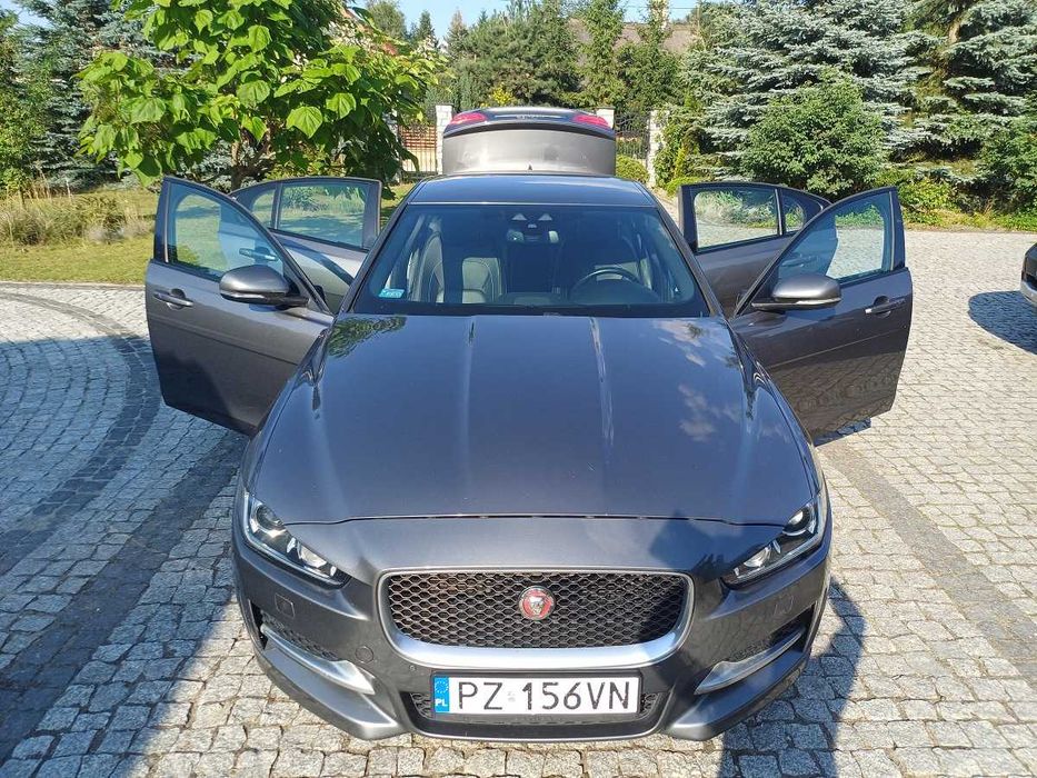 Jaguar XE R-Sport