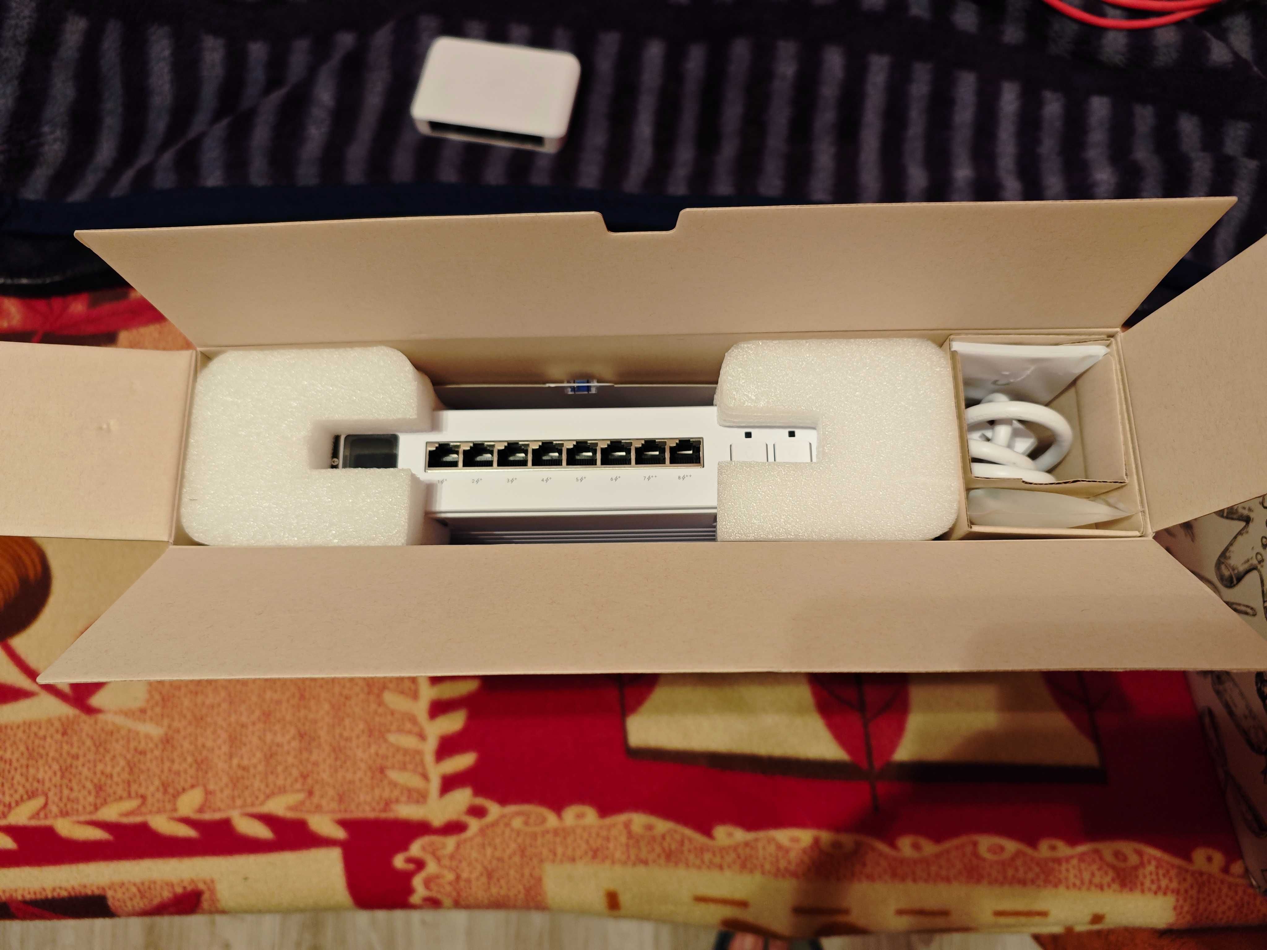 USW Pro 8 PoE Switch