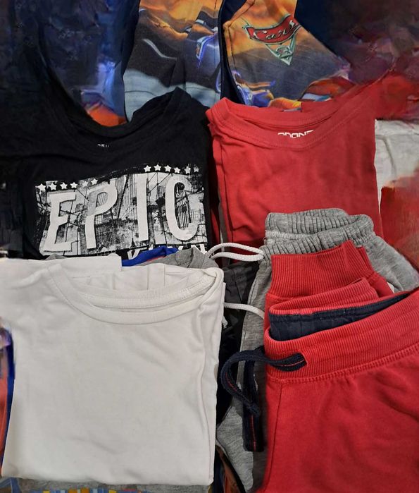 Roupa em bom estado criança 4-5-6 anos