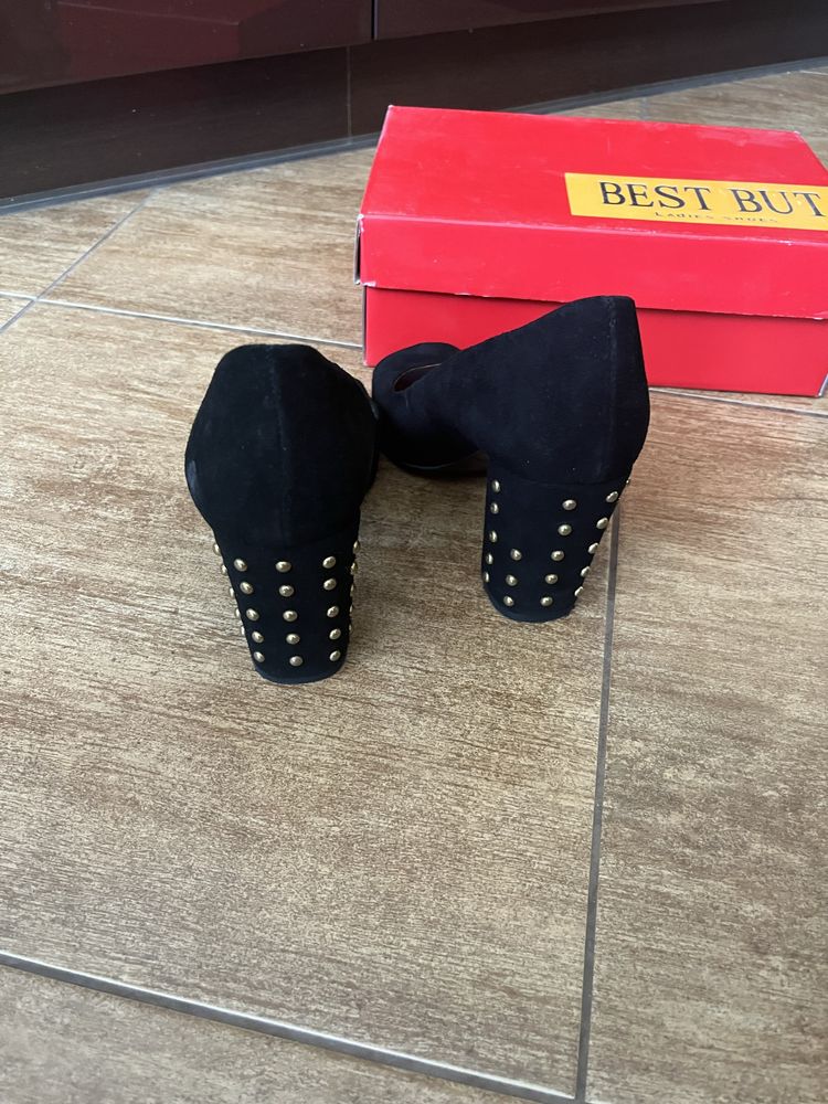 Чорні замшеві туфлі, 39 розмір