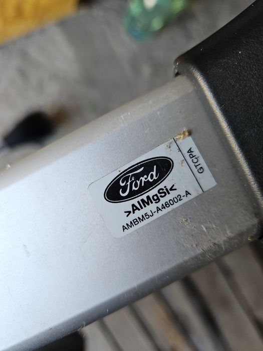 Продам багажник на кришу форд фокус 3