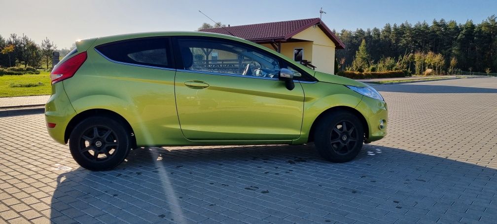 Fiesta MK7 Titanium 1.6TDCi 90km 2009