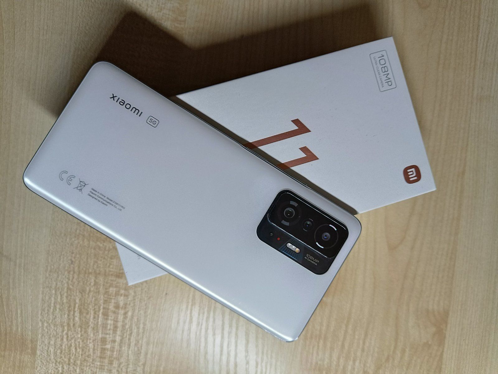 Телефон Xiaomi 11t