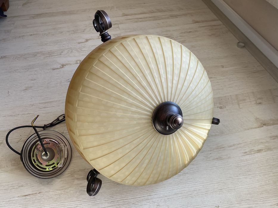 Люстра класична