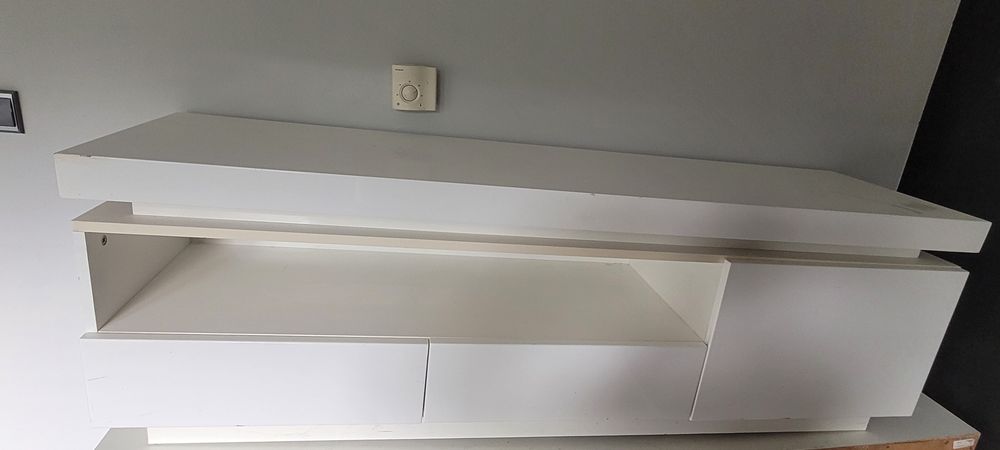Szafka rtv biała