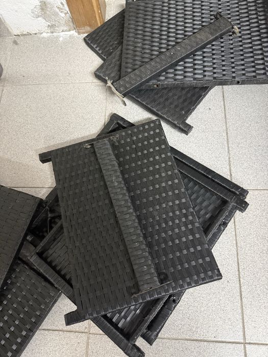 4 bancos ratan novos (sem parafusos)