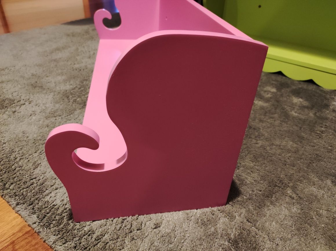 Prateleiras quarto criança