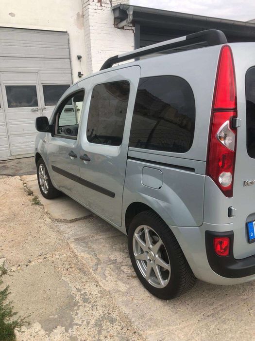 Рено кенго 1.6 бензин (растоможена)