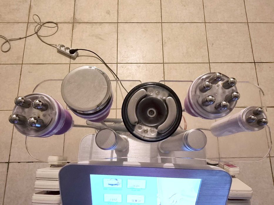 Lipo-laser + Cavitação e Radiofrequência + Vaco